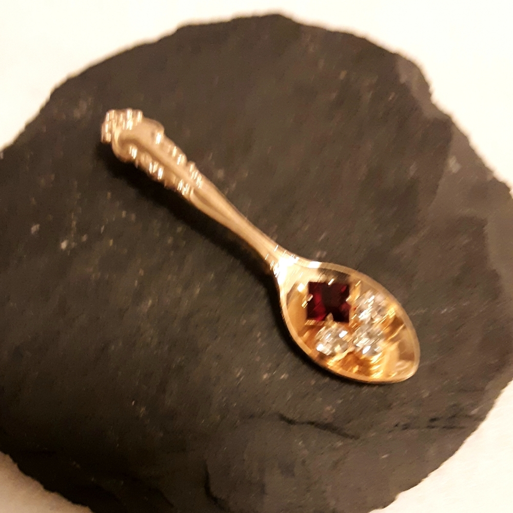 Vintage Brooch